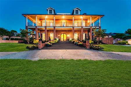 2232 High Country Drive Carrollton, TX 75007