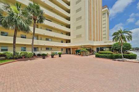 4575 Cove CIRCLE #406 St. Petersburg, FL 33708