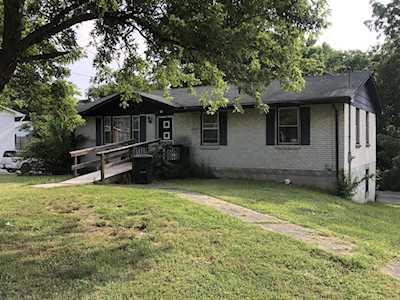 226 Roberta Dr Hendersonville, TN 37075