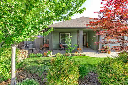 3954 Calle Vista Dr Medford, OR 97504