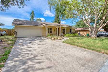 2242 Spanish Vistas Dr Dunedin, FL 34698