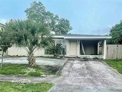 2160 SW 16th Ct Fort Lauderdale, FL 33312