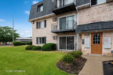 1305 N Baldwin Ct #1C Palatine, IL 60074