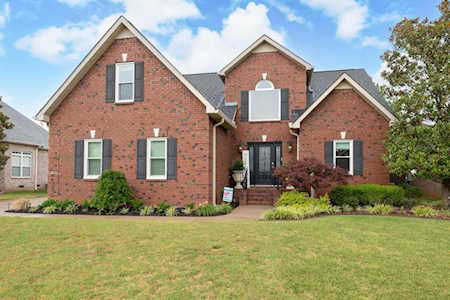 2837 Schoolside Street Murfreesboro, TN 37128