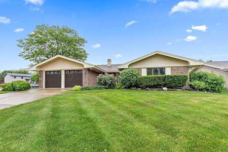 905 Hillcrest Blvd Hoffman Estates, IL 60169