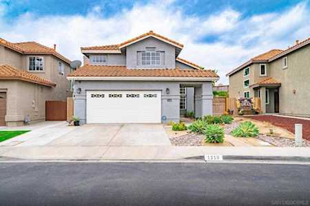1210 Via Angelica Vista, CA 92081