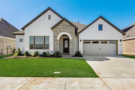 7616 Pondview Lane Fort Worth, TX 76123