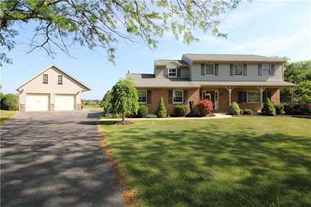 5427 Birchwood Ct Orefield, PA 18069