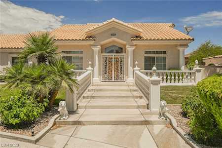 5685 N Dapple Gray Rd Las Vegas, NV 89149