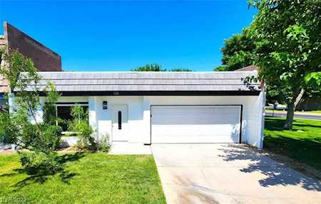 3581 Blackstone St Las Vegas, NV 89121