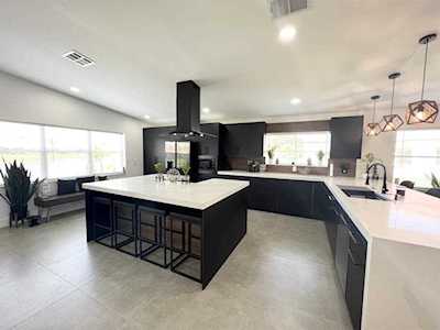8057 Clear Shores Circle Delray Beach, FL 33446