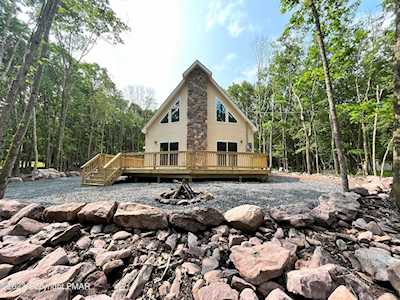 68 Lucretius Trl Albrightsville, PA 18210