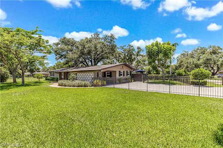 3980 Mcgregor Blvd Fort Myers, FL 33901