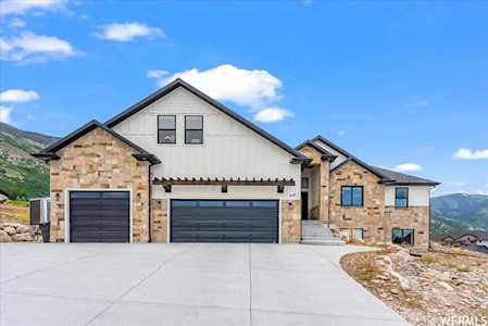 838 E Mountain Rd North Ogden, UT 84414
