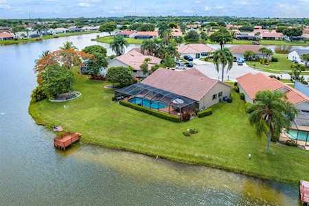 8594 Bonita Isle Drive Lake Worth, FL 33467