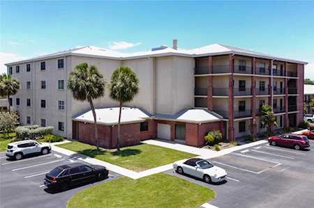 930 85th Ave N #307 St. Petersburg, FL 33702