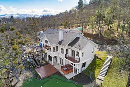 5227 Pioneer Rd Medford, OR 97501