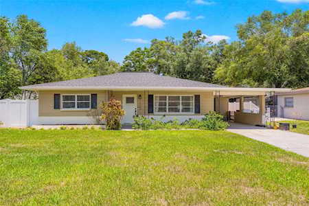135 Connie Ave Tampa, FL 33613