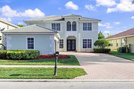 161 Bella Vista Way Royal Palm Beach, FL 33411