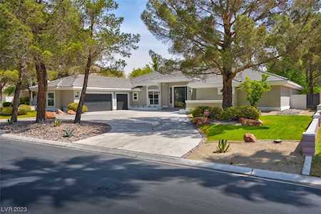 1604 Silver Oaks St Las Vegas, NV 89117