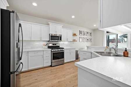 608 Alpine Lake St Middleton, ID 83644