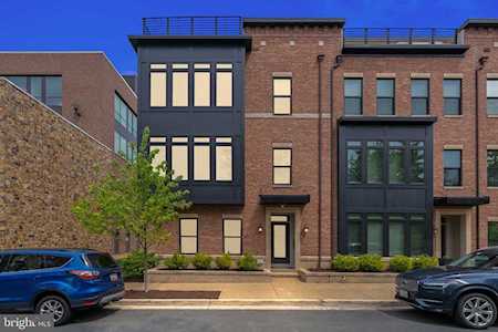 42386 Willow Creek Way Brambleton, VA 20148