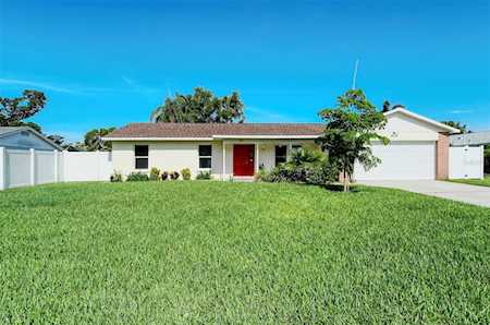 920 68th St NW Bradenton, FL 34209
