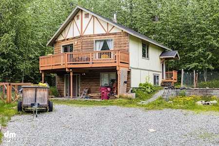 3130 N Snow Goose Dr Wasilla, AK 99654