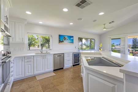 104 Kualapa Pl #4 Lahaina, HI 96761