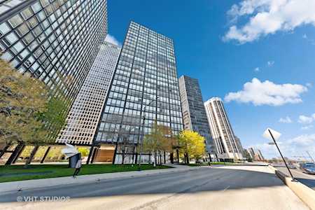880 N Lake Shore Dr #17C Chicago, IL 60611