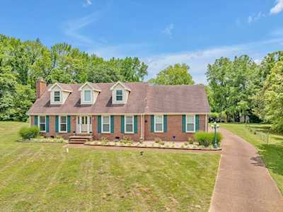 120 Hilldale Dr Mount Juliet, TN 37122