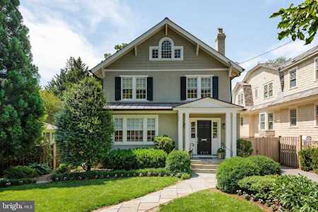 4110 Rosemary St Chevy Chase, MD 20815