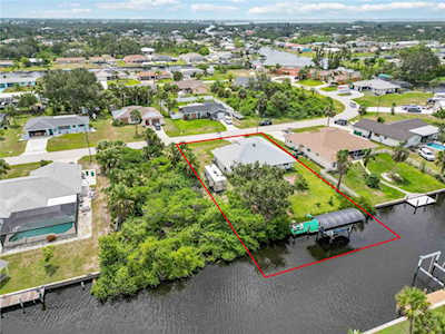 4186 Yucatan CIRCLE Port Charlotte, FL 33948