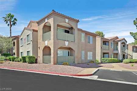 2101 Blue Breeze Dr #101 Las Vegas, NV 89128