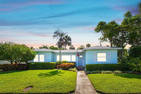 737 Bruce Ave Clearwater, FL 33767