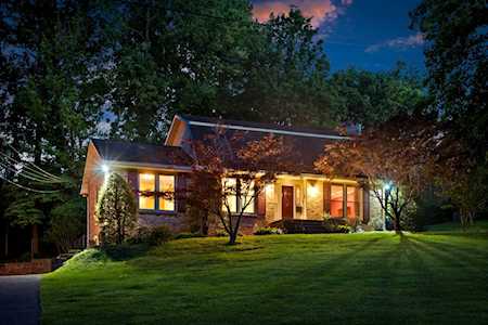 1706 Merritt Dr Clarksville, TN 37043