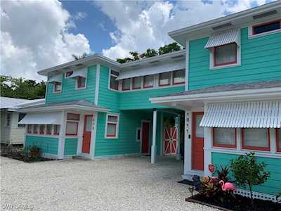 1609-1611 Poinsettia Ave Fort Myers, FL 33901
