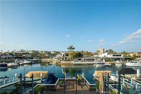 4008 Channel Place Newport Beach, CA 92663