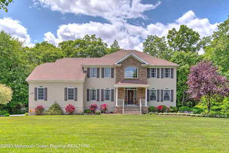 45 Cherry Tree Ln Cream Ridge, NJ 08514
