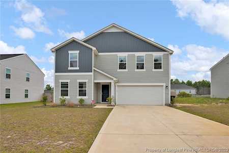 233 Hallow Oak St Spring Lake, NC 28390