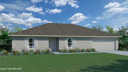 598 SW Hansare Street Palm Bay, FL 32908