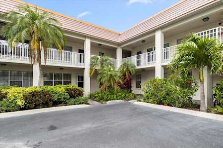 333 Island WAY #105 Clearwater, FL 33767