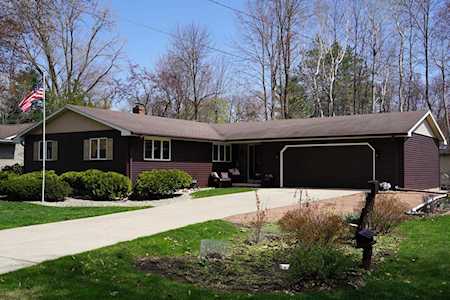 1963 Wood Ln Green Bay, City of Green Bay, WI 54304-1915