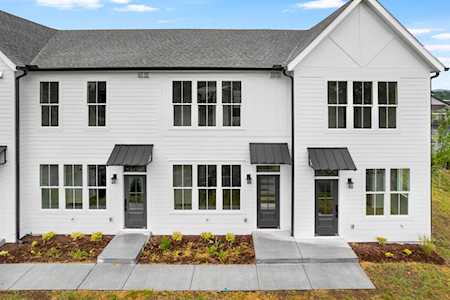 104 Stella Drive Nashville, TN 37209