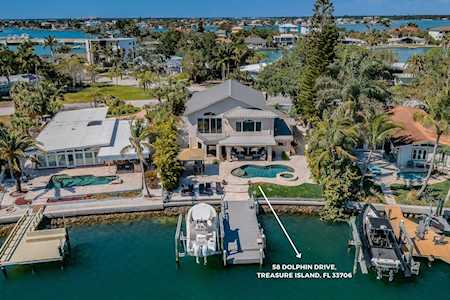 58 Dolphin Dr Treasure Island, FL 33706