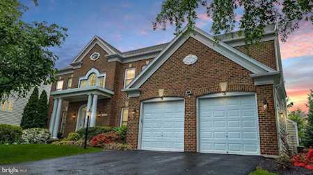 4974 Collin Chase Place Fairfax, VA 22030