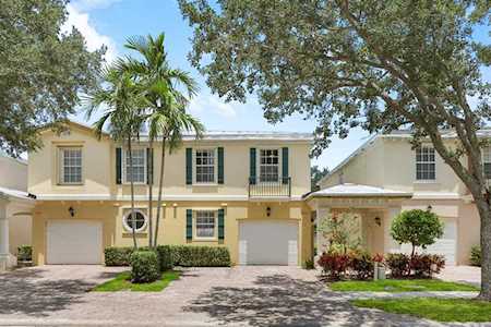 250 Fortuna Drive Palm Beach Gardens, FL 33410