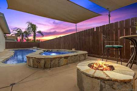 10240 Baroness Ave San Diego, CA 92126