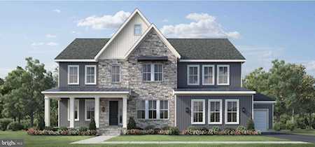9000 Whitney Manor Ct Great Falls, VA 22066