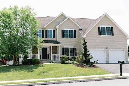 2615 English Ivy Rd Nazareth, PA 18064